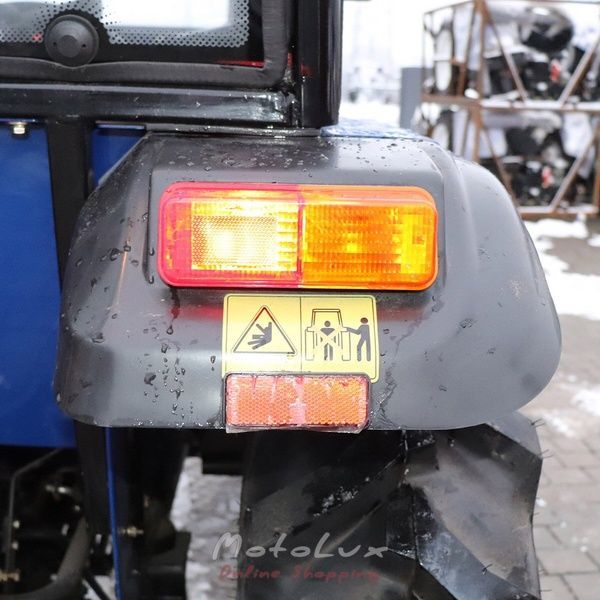 5404К DTZ  Traktor, 40 LE., 4х4, 4 hengeres, kabin fűt&eacute;ssel, hidraulikus nyom&aacute;sfokoz&oacute;