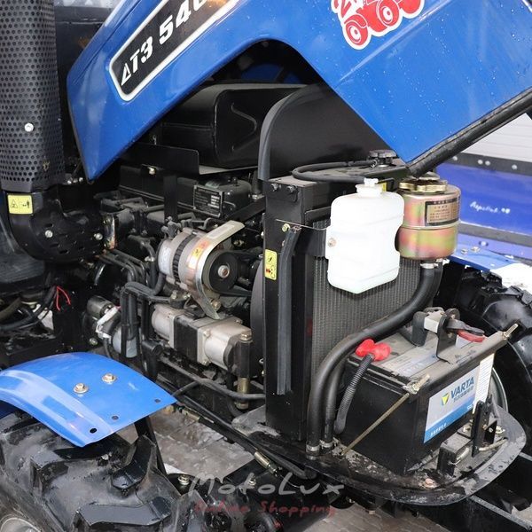 5404К DTZ  Traktor, 40 LE., 4х4, 4 hengeres, kabin fűt&eacute;ssel, hidraulikus nyom&aacute;sfokoz&oacute;