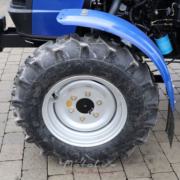 5404К DTZ  Traktor, 40 LE., 4х4, 4 hengeres, kabin fűt&eacute;ssel, hidraulikus nyom&aacute;sfokoz&oacute;