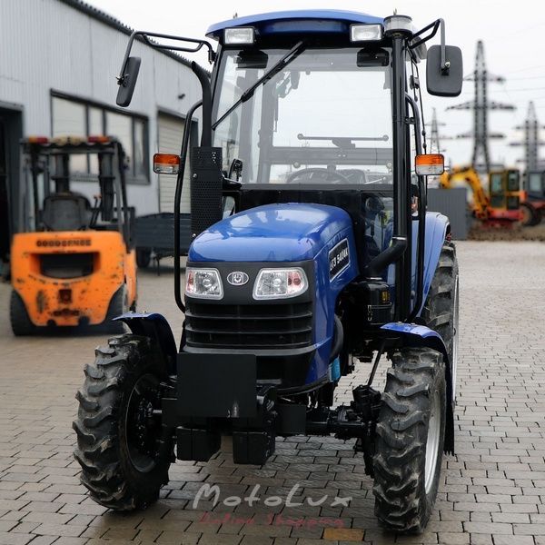 5404К DTZ  Traktor, 40 LE., 4х4, 4 hengeres, kabin fűt&eacute;ssel, hidraulikus nyom&aacute;sfokoz&oacute;