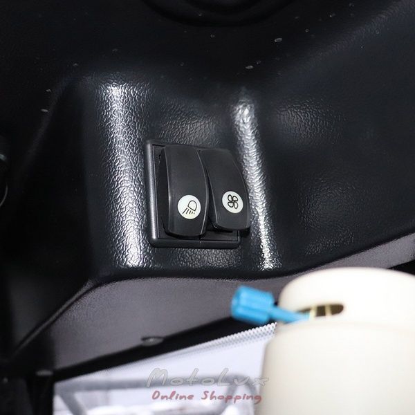 5404К DTZ  Traktor, 40 LE., 4х4, 4 hengeres, kabin fűt&eacute;ssel, hidraulikus nyom&aacute;sfokoz&oacute;