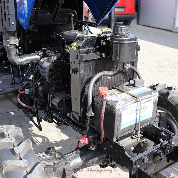 Traktor Dongfeng 244 DH, 24 HP, 4x4, &uacute;zke gumy