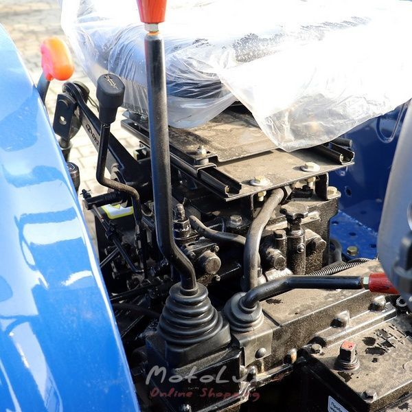 Minitraktor Jinma JMT 3244 HSX, 24 HP, 4x4, (4+1)x2x2 prevodovka, spojka dvojstupňov&aacute;, &scaron;irok&aacute; pneumatika