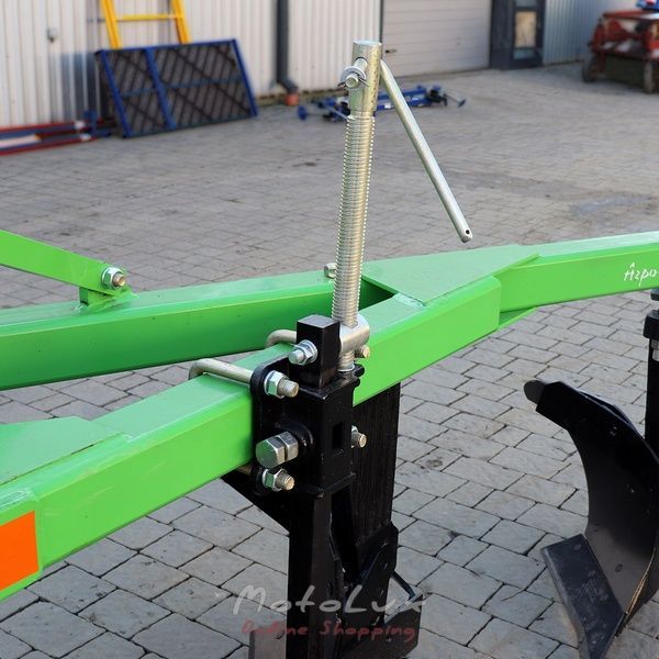 Three-Hull Plow Zemmash PLN 3-35