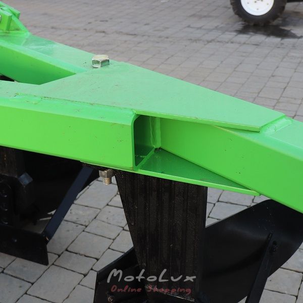 Three-Hull Plow Zemmash PLN 3-35