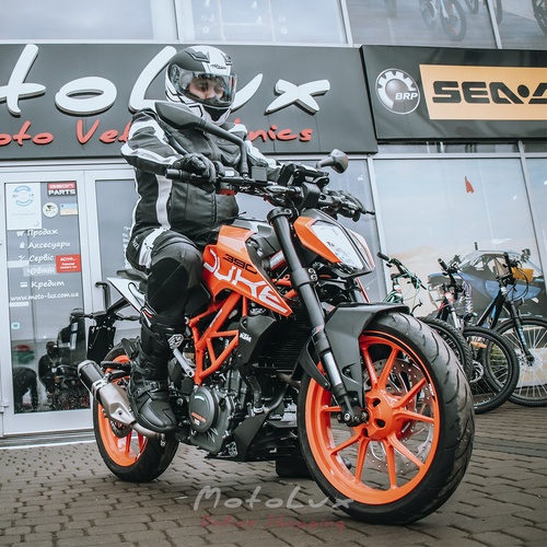 Motorcycle KTM 390 Duke